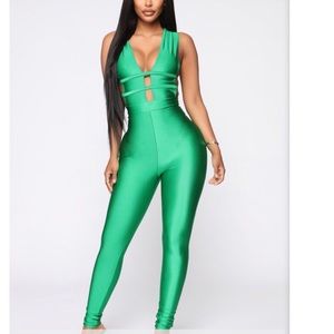 Fashion nova jumpsuit xl